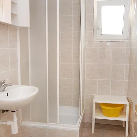 アパート With A Parking Space - 4865 *