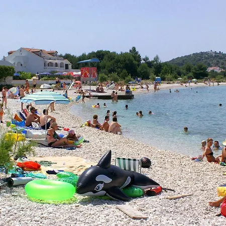 With A Parking Space - 4865 アパート ロゴズニッツァ