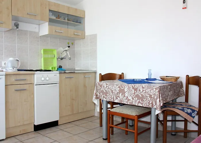 Apartamento With A Parking Space - 4865 Rogoznica (Sibenik-Knin)
