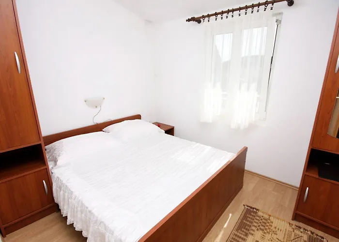 Apartamento With A Parking Space - 4865 *