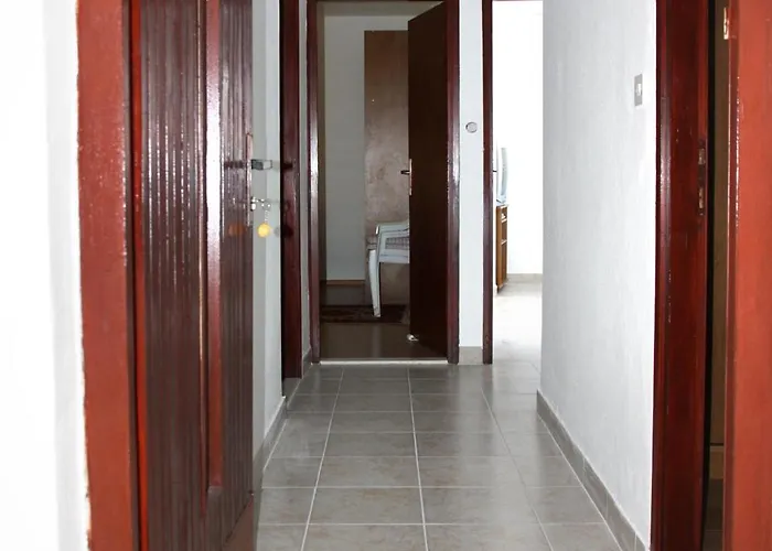 With A Parking Space - 4865