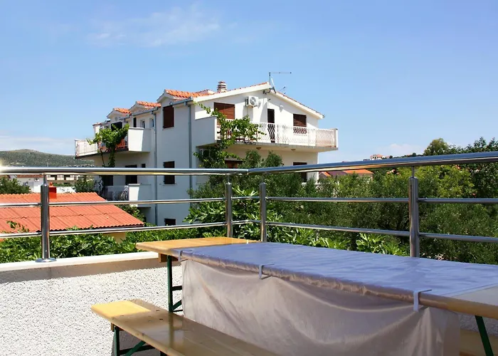 With A Parking Space - 4865 * Rogoznica (Sibenik-Knin)